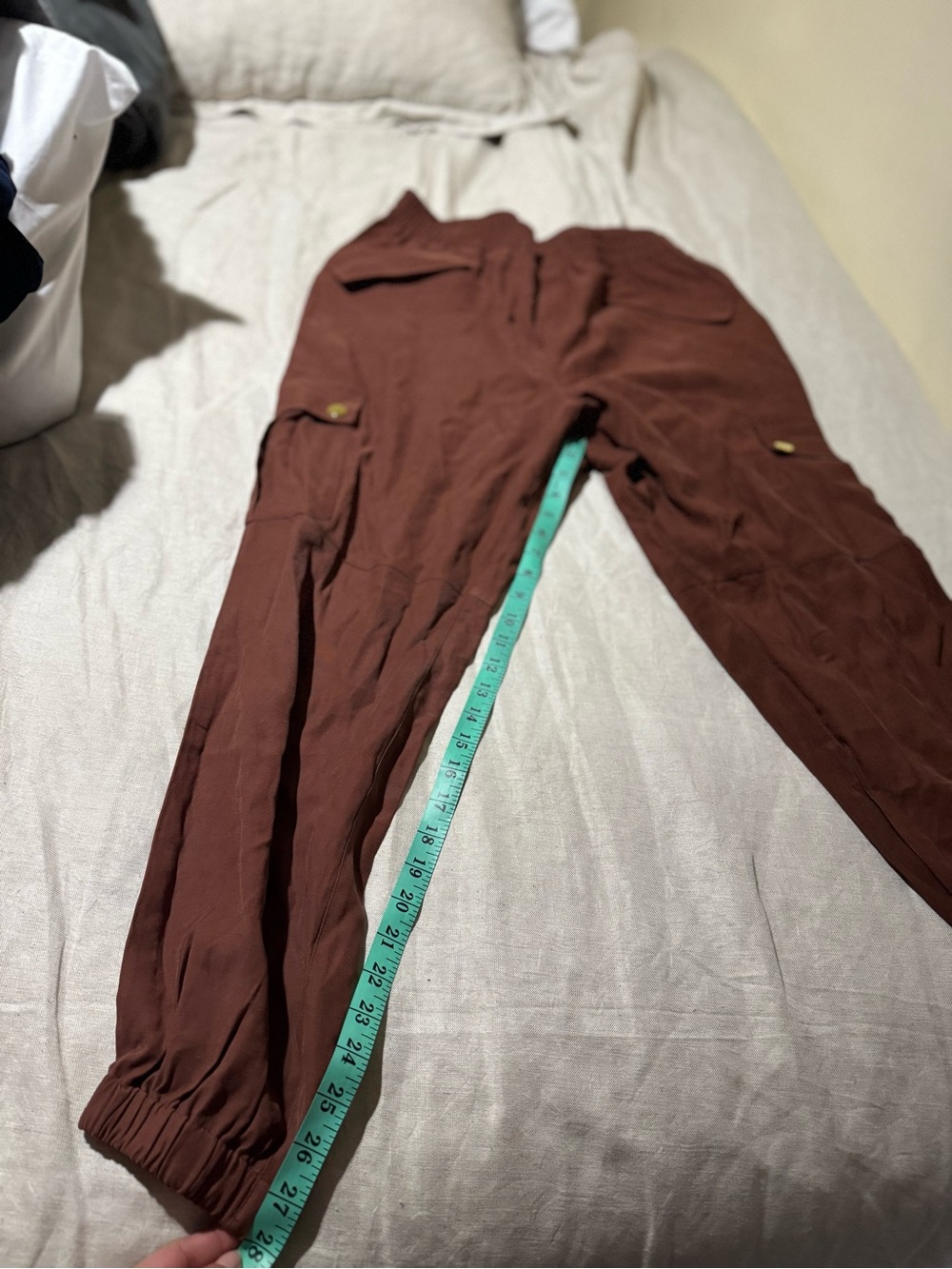 Inc Women’s Cargo Jogger Pants in Brown Size L Nwot - Picture 3 of 12